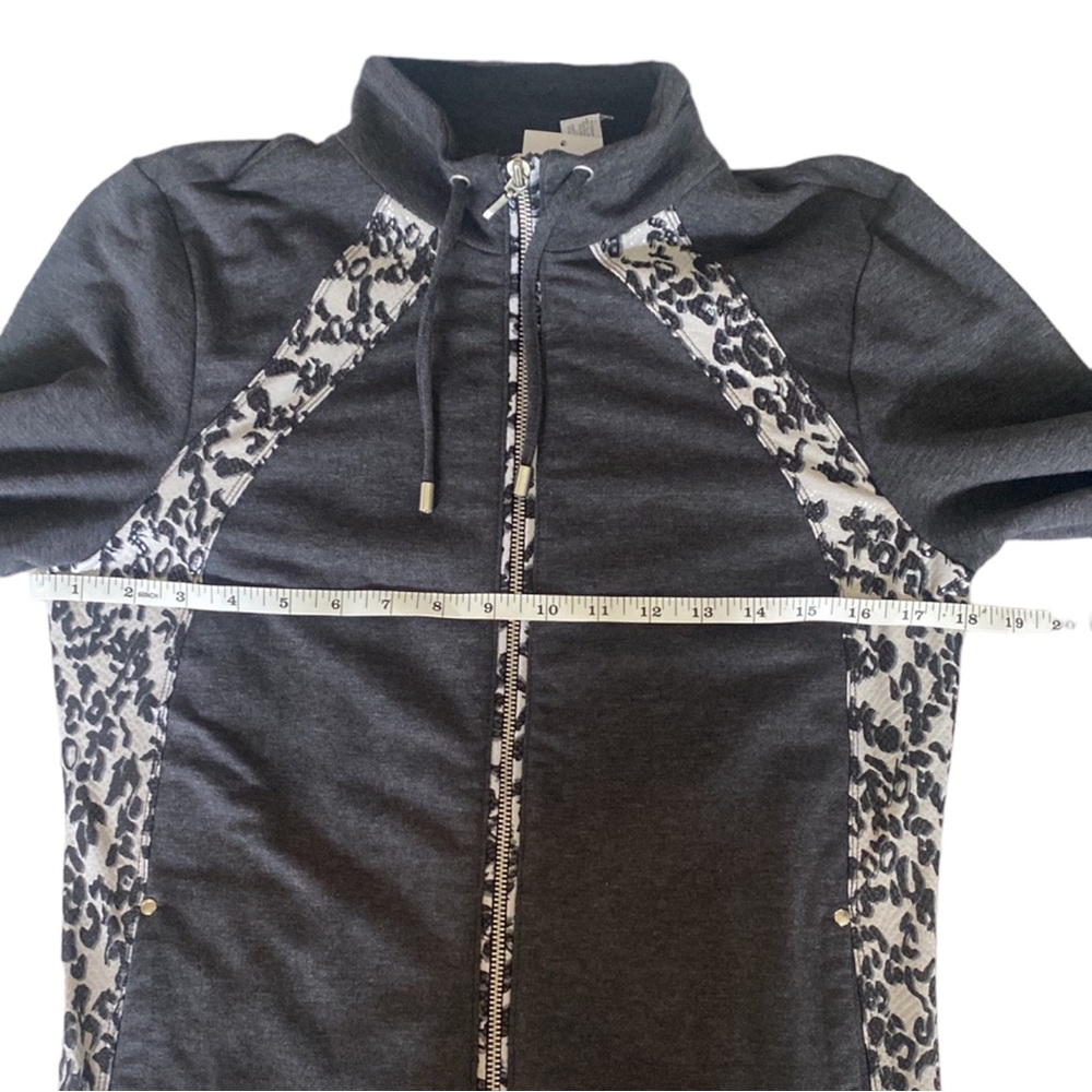 Chico’s Zenergy Knit Collection Animal Trim Set Charcoal Size 0 - Picture 8 of 10